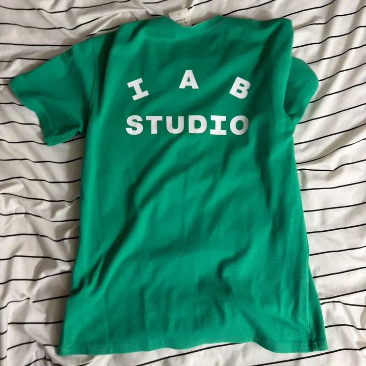 [BUNJANG] IAB Studio Short Sleeve T-shirt M / 아이앱 스튜디오 반팔티 M