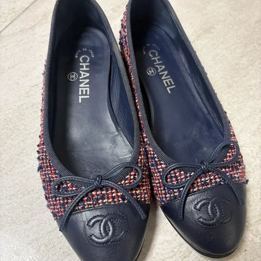 [BUNJANG] Chanel Tweed Ballerina Flat Shoes Navy / 샤넬 트위드 발레리나 플랫 슈즈 네이비 37.5