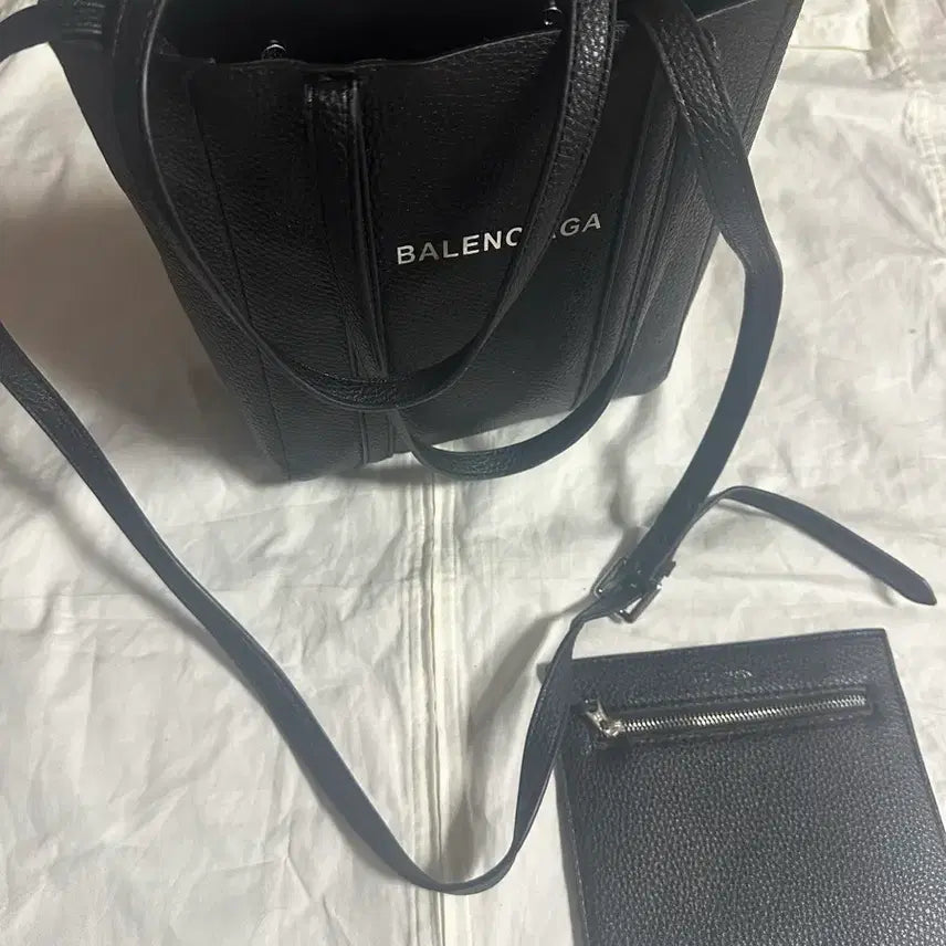 [BUNJANG] Balenciaga Everyday XXS Tote Bag / 발렌시아가 에브리데이 xxs사이즈 팝니다