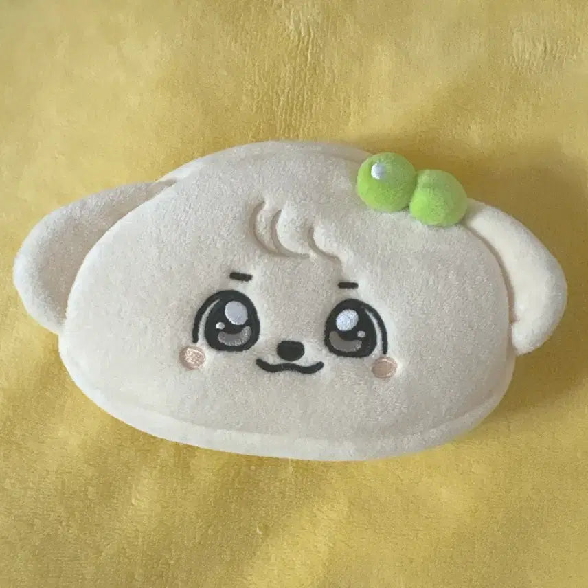 [BUNJANG] IVE An Yujin MiniB Pouch / 아이브 안유진 미니브 파우치