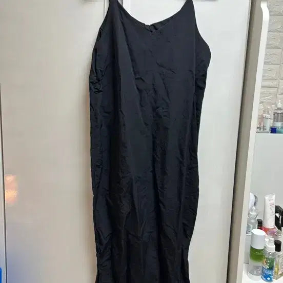 [BUNJANG] Ablie Black Strap Long Dress / 에이블리 블랙 끈나시 롱원피스