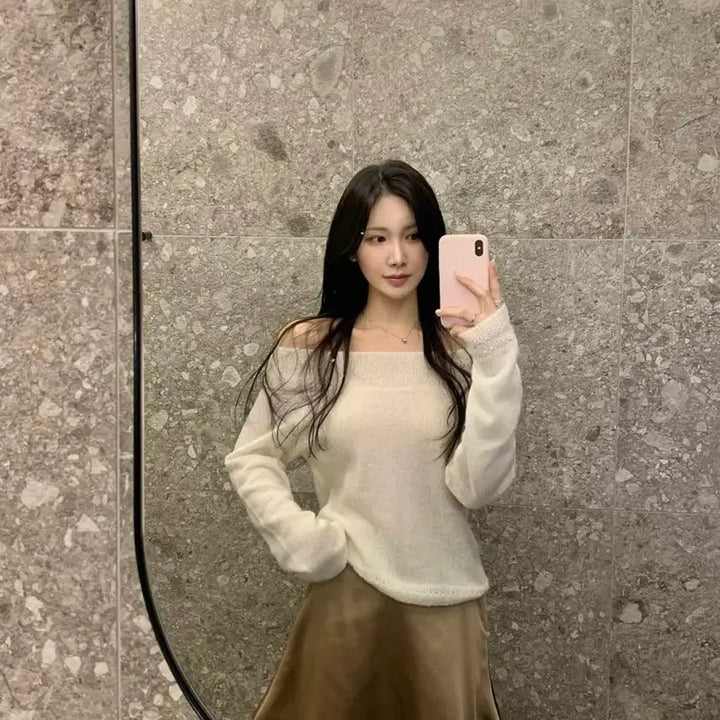 [BUNJANG] Le-yel Off-shoulder Two-way Knit Ivory / 르옐 오프숄더 투웨이 니트 아이보리