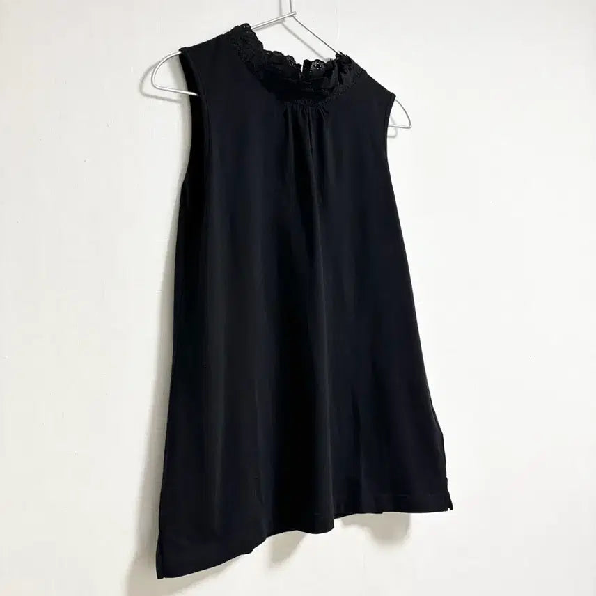 [BUNJANG] Samantha Mos Mos Cotton Lace Sleeveless Top / 코튼 레이스 민소매