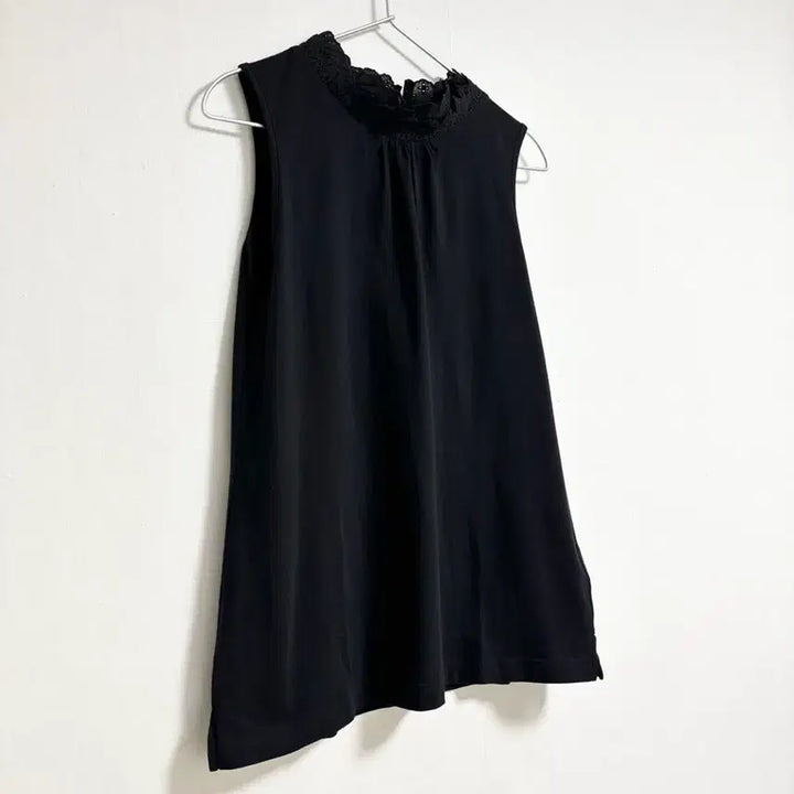 [BUNJANG] Samantha Mos Mos Cotton Lace Sleeveless Top / 코튼 레이스 민소매