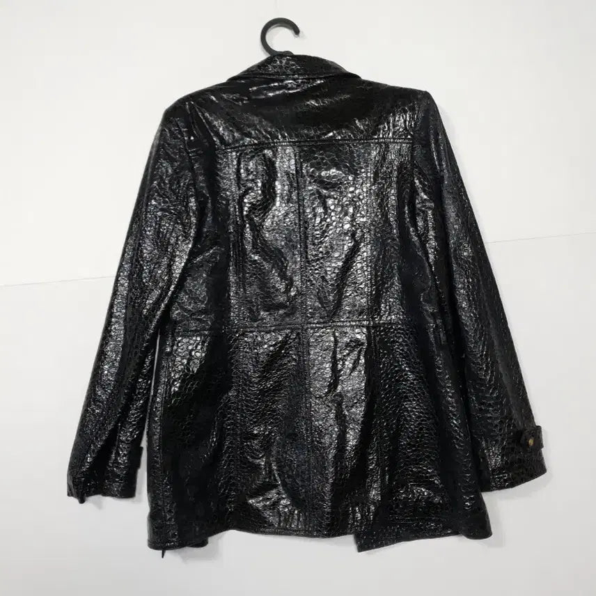 [BUNJANG] Chanel Black Crocodile Pattern Lambskin Coat / Chanel 블랙 크로커다일 패턴 양가죽 코트