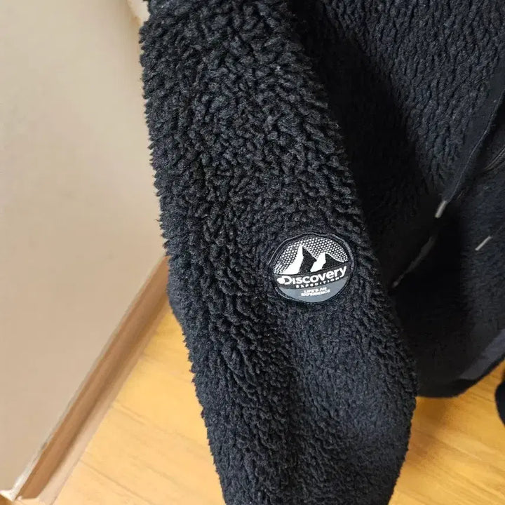 [BUNJANG] Discovery Fleece Hoodie Zip-up Black / 디스커버리 후리스 후드집업 블랙