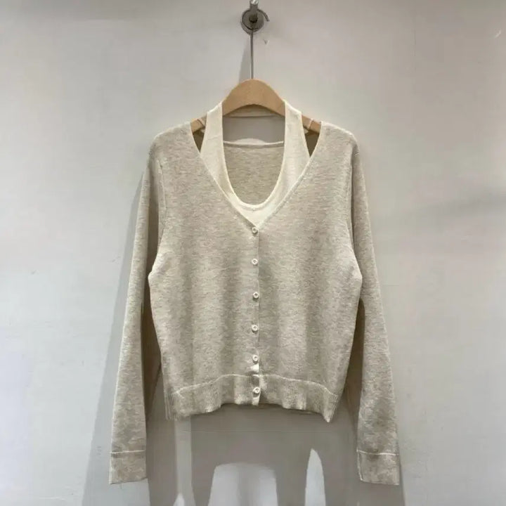 [SOLD OUT] 홀터 레이어드 니트 가디건