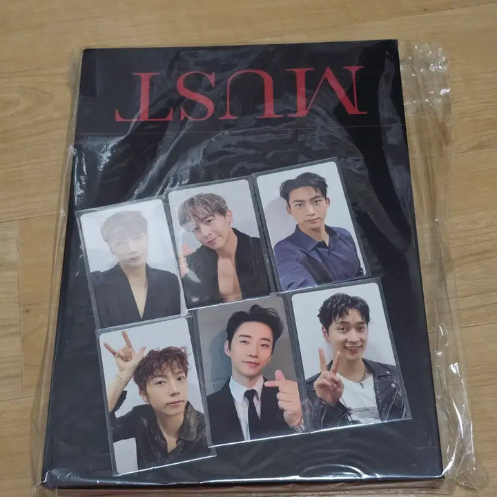 [BUNJANG] 2PM MUST Album Bundle Set / 2PM 7집 MUST 해야해 머스트 LP&amp;메이킹북&amp;포토북&amp;이준호 포스터