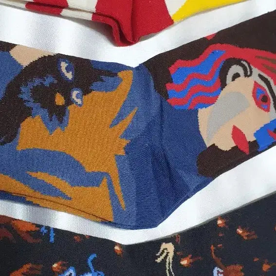 [BUNJANG] Maison Bonmeson Blue Purple Yellow Black Portrait Socks / 블루 퍼플 옐로우 블랙 인물화  Maison 본메종 양말