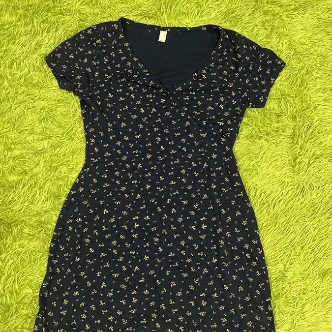 [BUNJANG] Navy Floral Midi Wrap Dress / 네이비 잔꽃무늬 미디 원피스