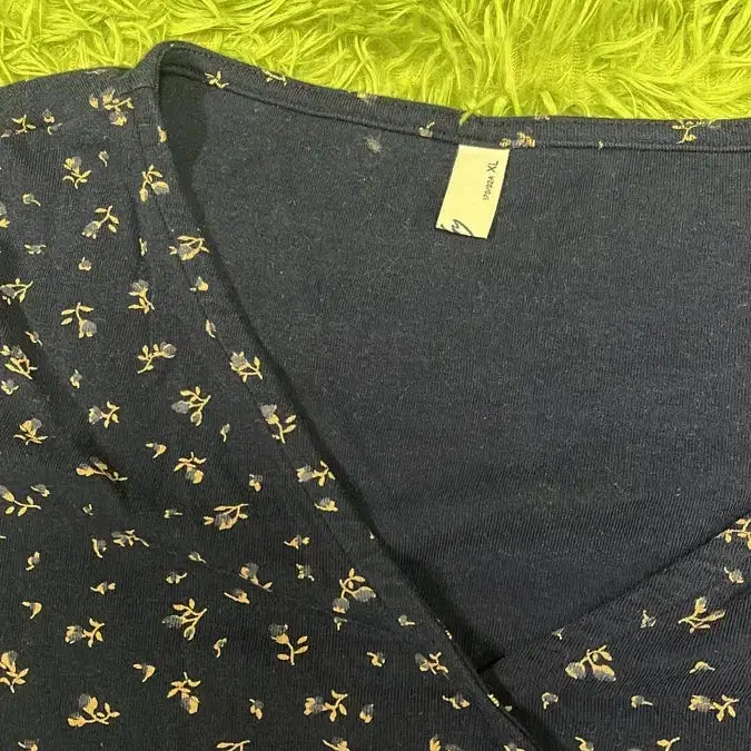 [BUNJANG] Navy Floral Midi Wrap Dress / 네이비 잔꽃무늬 미디 원피스