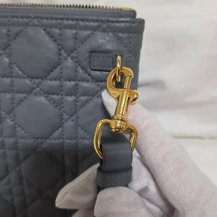 [BUNJANG] Dior Large Caro Daily Pouch - Cloud Blue / [S+급/정품]디올 라지 디올 카로 데일리 파우치 클라우드 블루 서플
