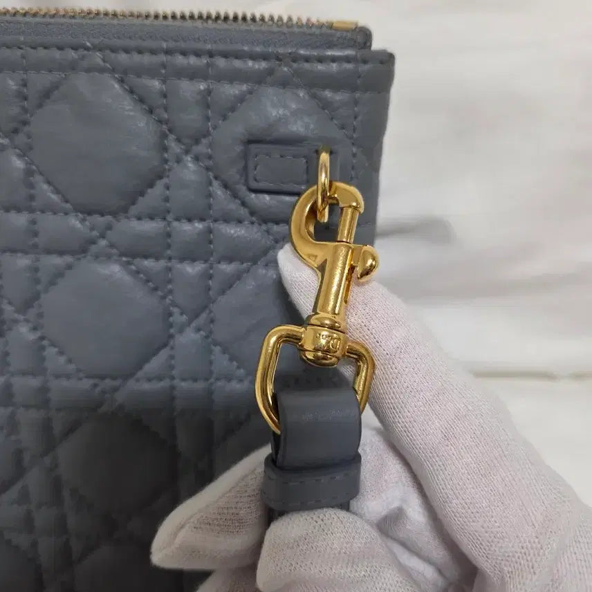 [BUNJANG] Dior Large Caro Daily Pouch - Cloud Blue / [S+급/정품]디올 라지 디올 카로 데일리 파우치 클라우드 블루 서플