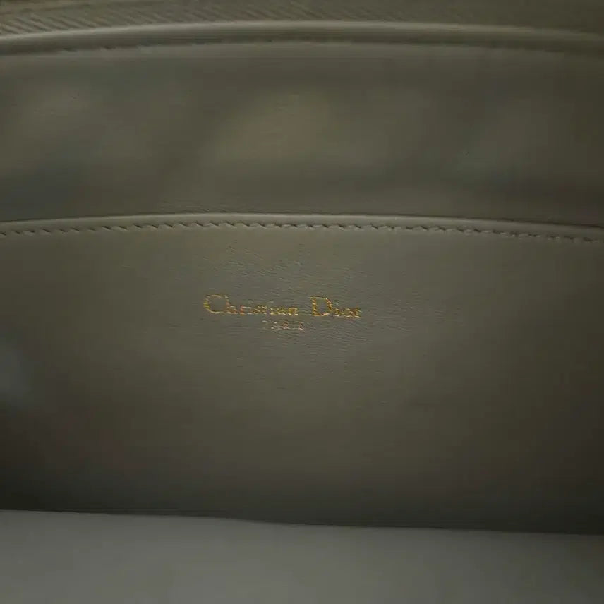 [BUNJANG] Dior Large Caro Daily Pouch - Cloud Blue / [S+급/정품]디올 라지 디올 카로 데일리 파우치 클라우드 블루 서플