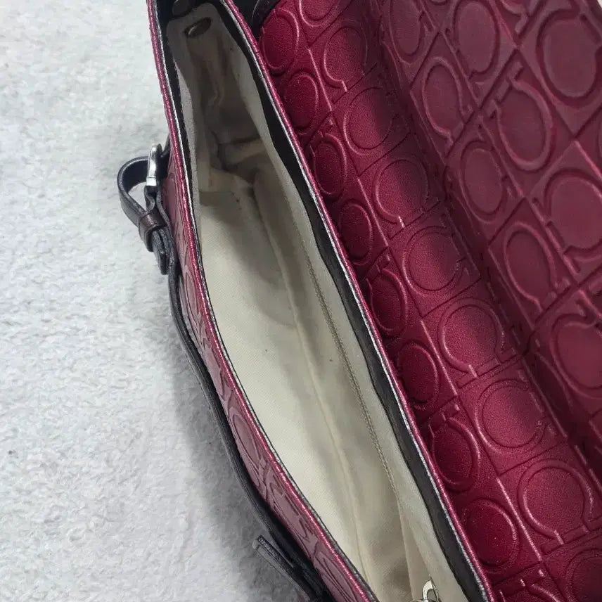 [BUNJANG] Ferragamo Gancini Leather Shoulder Bag / Ferragamo 페라가모 간치니 레더 숄더백