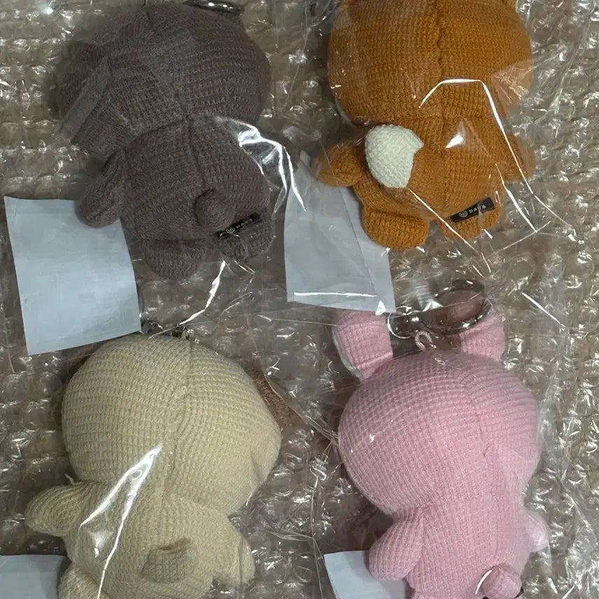 [BUNJANG] DAY6 25th Concert Plush Knit Keyring / [돈] 미개봉 데이식스 25 클콘 플러시 니트 키링