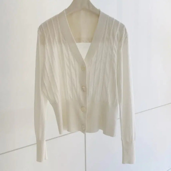 [SOLD OUT] 로썸제이 BC 퓨어드 비즈 니트가디건 s 새상품
