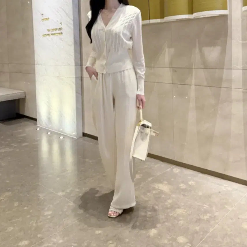 [SOLD OUT] 로썸제이 BC 퓨어드 비즈 니트가디건 s 새상품