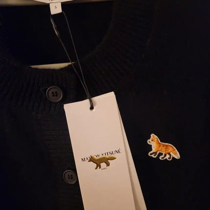[BUNJANG] Maison Kitsune Fox Patch Wool Cardigan Black S / 메종키츠네 폭스 패치 울 가디건 블랙 S (새상품)