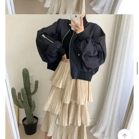[BUNJANG] Unbalanced Pleated Long Skirt / [새상품급인데 반값] 캉캉 플리츠 언발 밴딩 롱 스커트 (블랙, 베이지)