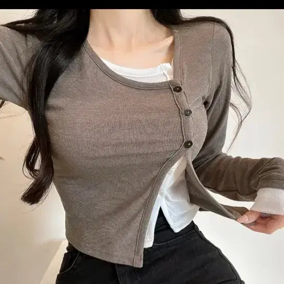 [BUNJANG] Layered Button Crop Cardigan (Moca) / [새상품급인데 반값] 레이어드 버튼단추 스판 크롭 언발 긴팔 가디건 모카