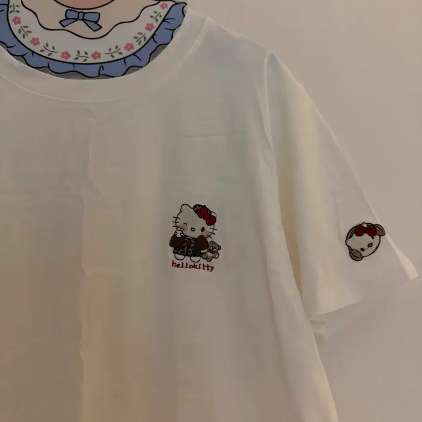 [SOLD OUT] 키티 자수 반팔티 빈티지