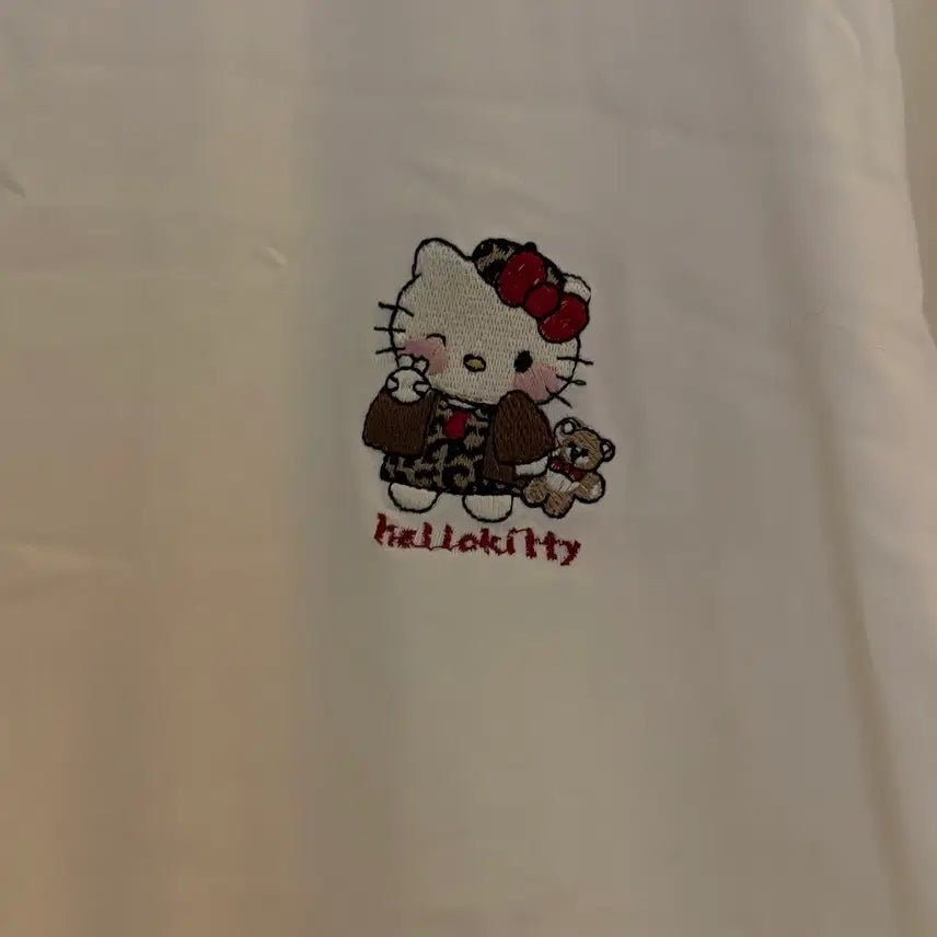 [SOLD OUT] 키티 자수 반팔티 빈티지