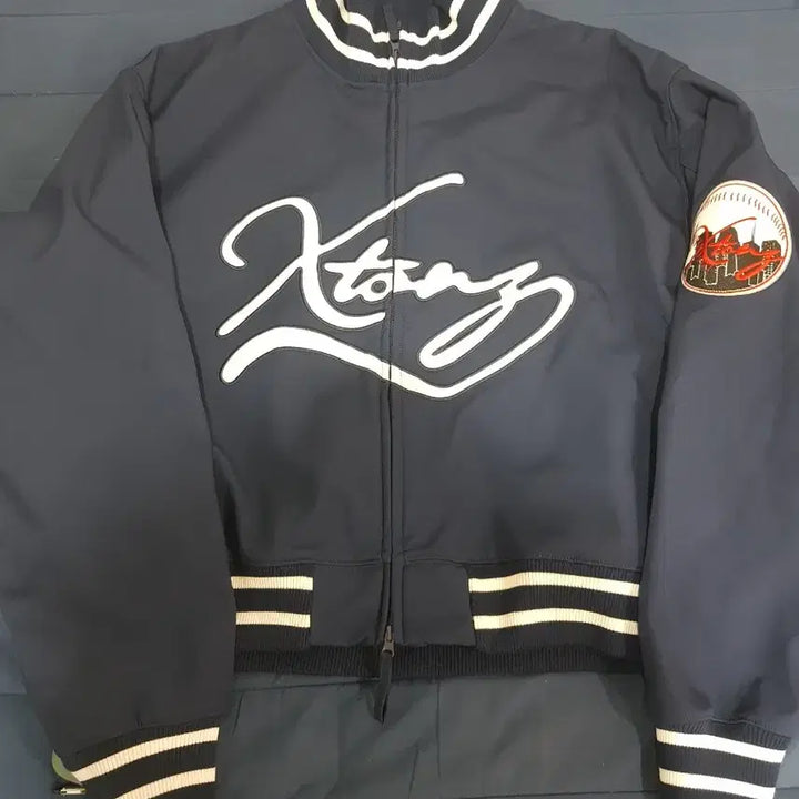 [BUNJANG] XTONZ Vartan Oversized Stadium Jacket - Navy L / 엑스톤즈 바르탄 오버핏 스타디움 자켓 네이비 L