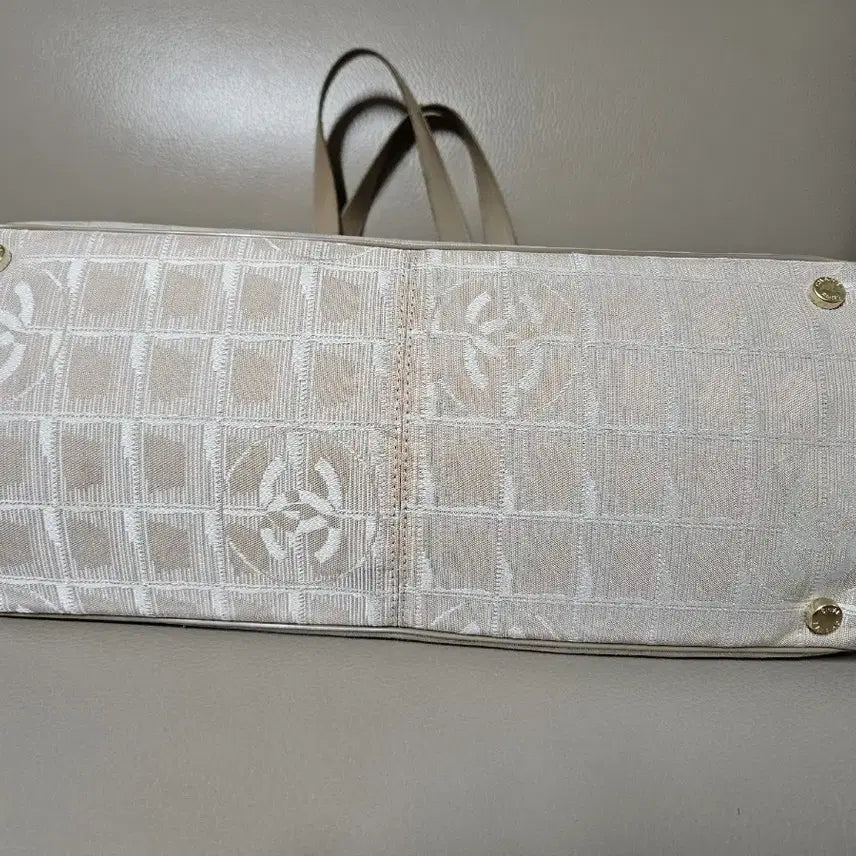 [BUNJANG] Chanel Travel Tote Bag / 샤넬 트래블 토트백