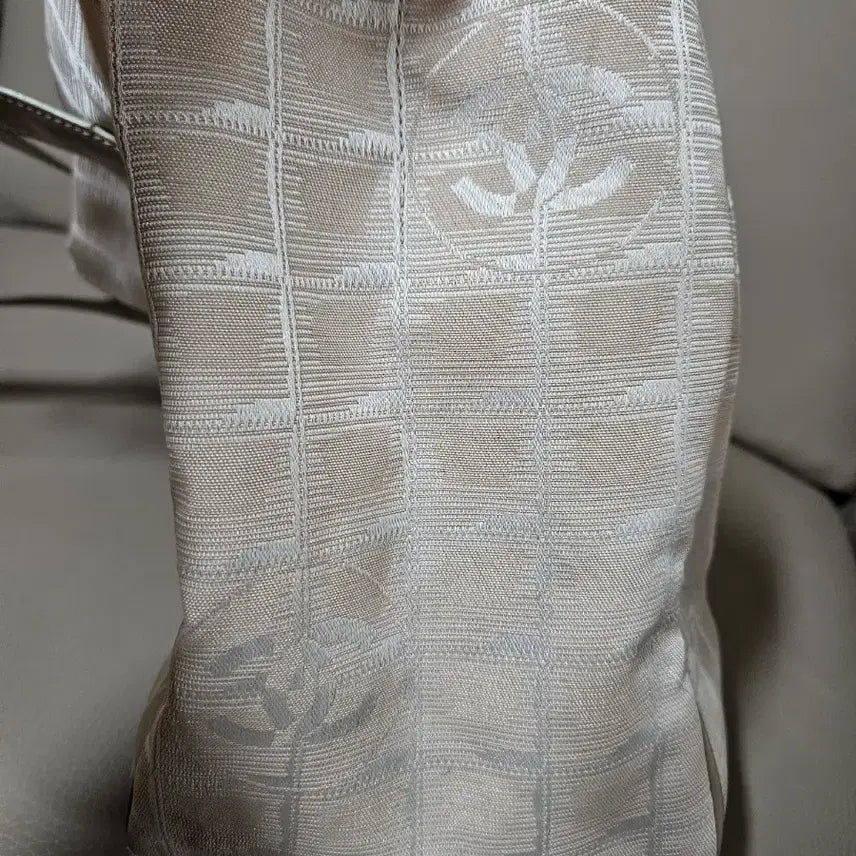 [BUNJANG] Chanel Travel Tote Bag / 샤넬 트래블 토트백