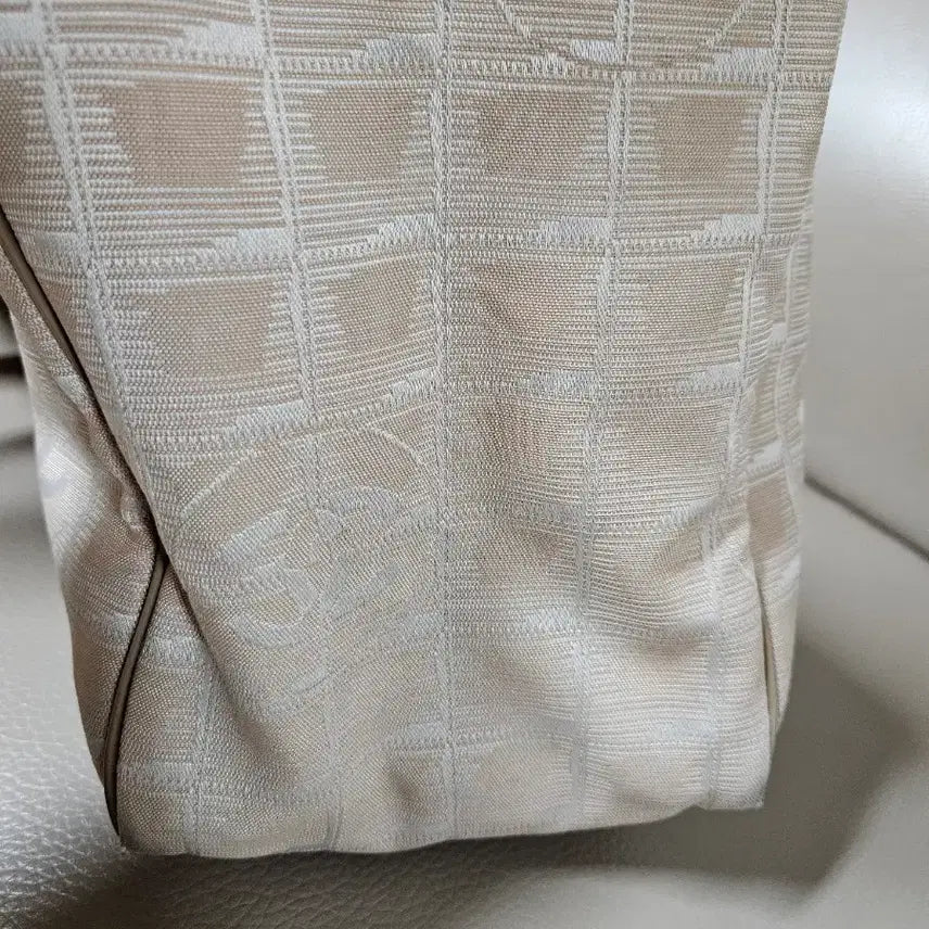 [BUNJANG] Chanel Travel Tote Bag / 샤넬 트래블 토트백