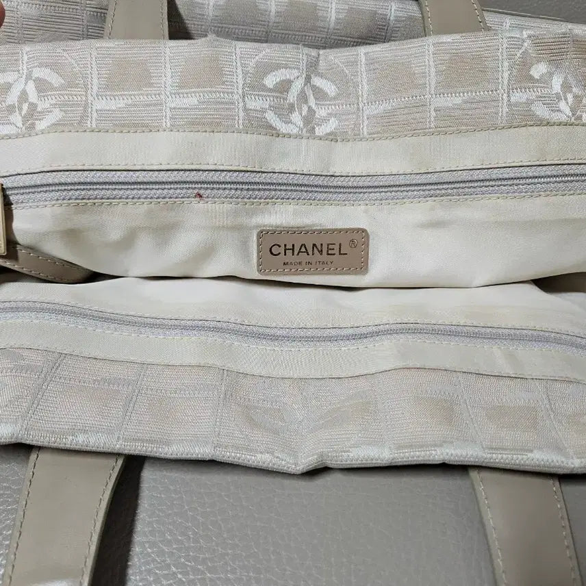 [BUNJANG] Chanel Travel Tote Bag / 샤넬 트래블 토트백