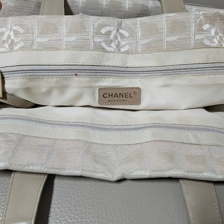 [BUNJANG] Chanel Travel Tote Bag / 샤넬 트래블 토트백