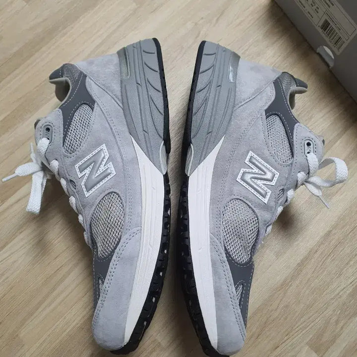 [BUNJANG] New Balance 993 Gray Sneakers / 뉴발란스 993 그레이 290
