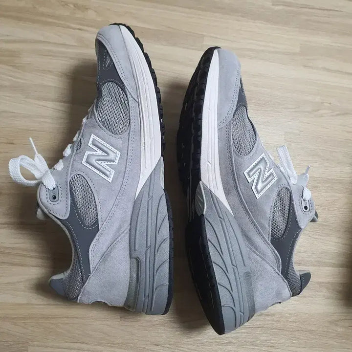 [BUNJANG] New Balance 993 Gray Sneakers / 뉴발란스 993 그레이 290