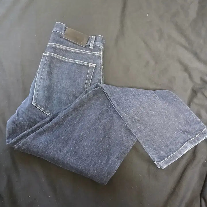 [BUNJANG] Maison Kitsuné Signature Fox Patch Stretch Denim Jeans / 메종 키츠네 시그니처 여우 패치 스판 데님