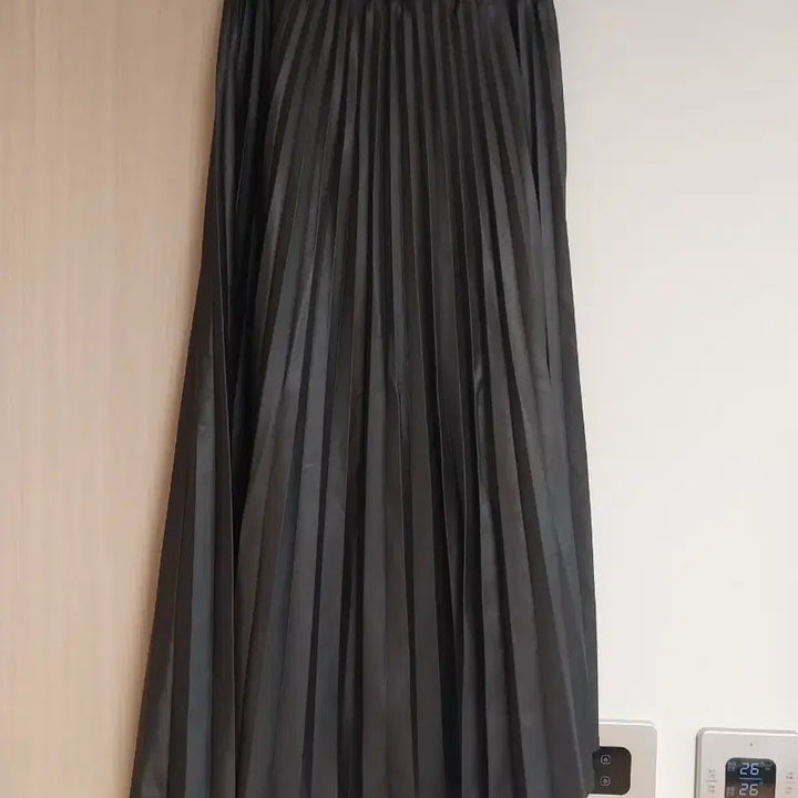 [BUNJANG] Chocolate Unbalanced Pleated Long Skirt / 초코색 언벨런스 플리츠 롱 스커트 프리사이즈
