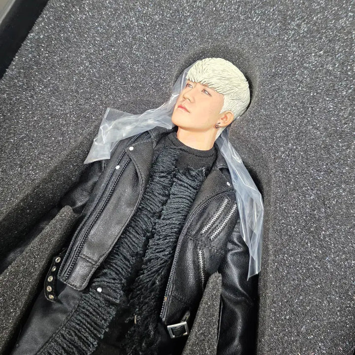 [SOLD OUT] (미개봉품) BigBang 빅뱅 승리 한정판 액션피규어