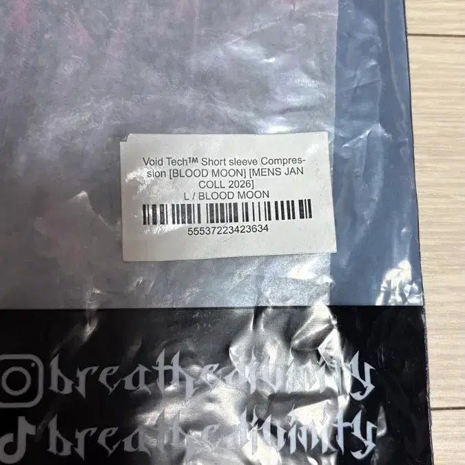 [BUNJANG] Breathedivinity Bloodmoon Gymshark / [L]Breathedivinity Bloodmoon / (짐샤크)
