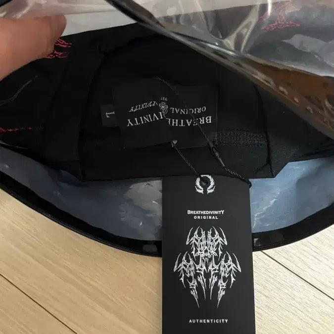 [BUNJANG] Breathedivinity Bloodmoon Gymshark / [L]Breathedivinity Bloodmoon / (짐샤크)
