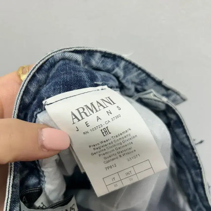 [BUNJANG] Armani Dark Wash Denim Pants 30 inch Women&