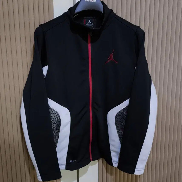 [BUNJANG] Jordan Dri-FIT Track Full Zip Training Jacket / 조던 드라이핏 트랙집업 운동복