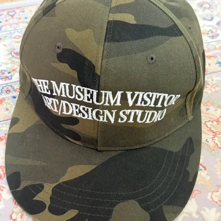 [BUNJANG] The Museum Visitor Rabbit Hat / 더뮤지엄비지터 토끼 모자