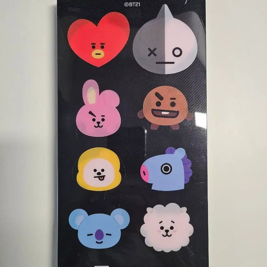 [BUNJANG] BT21 Paris Baguette Ice Tray Mold / 방탄 bts bt21 파리바게트 아이스트레이 몰드