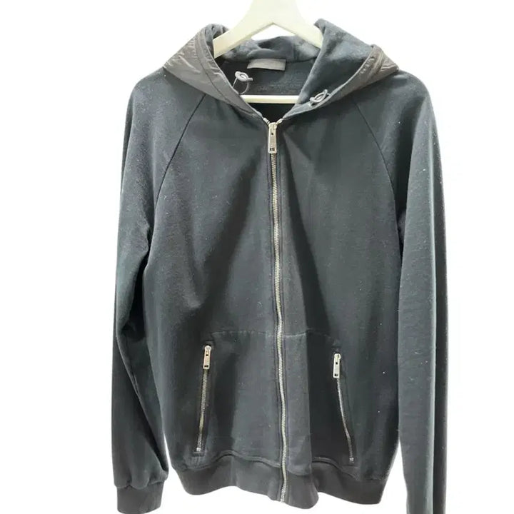 [SOLD OUT] 프라다