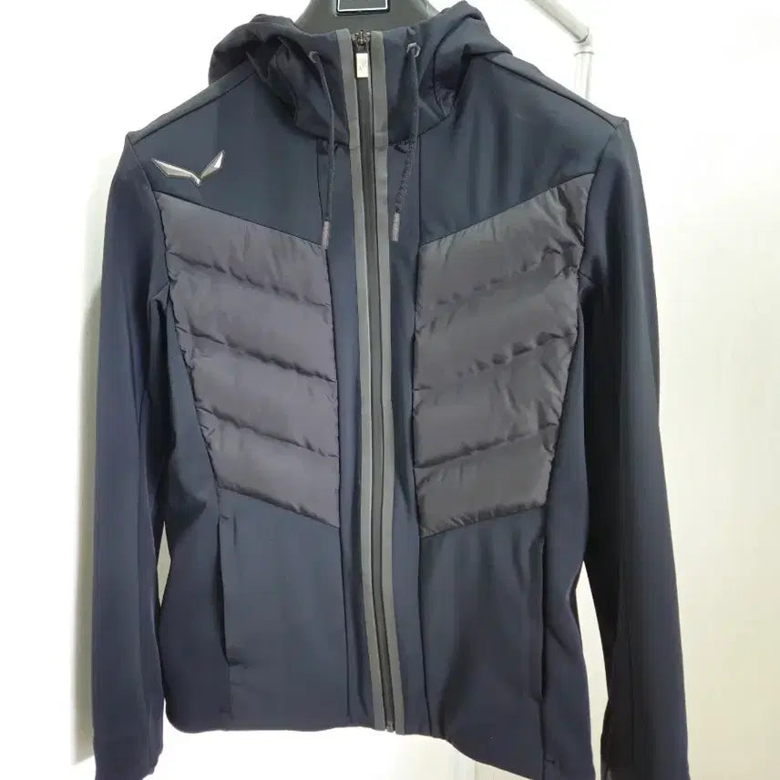 [BUNJANG] SaleWa Padded Hooded Jacket Black / 살레와 패딩 후드 자켓 블랙