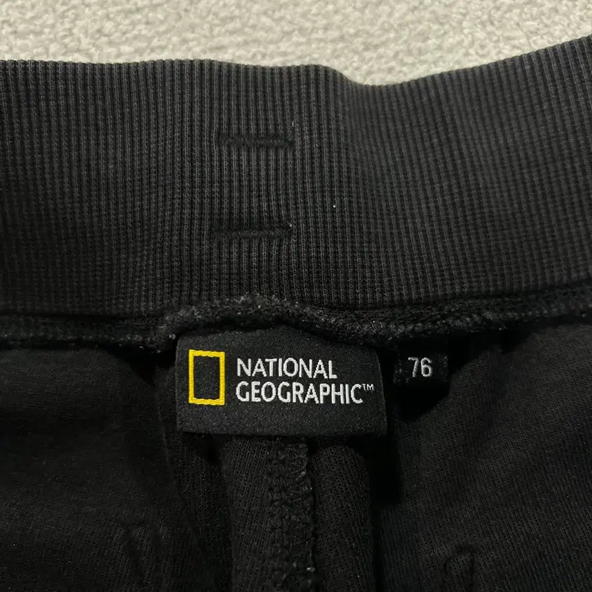 [BUNJANG] National Geographic Black Cargo Jogger Pants / 내셔널지오그래픽 블랙 카고 조거팬츠