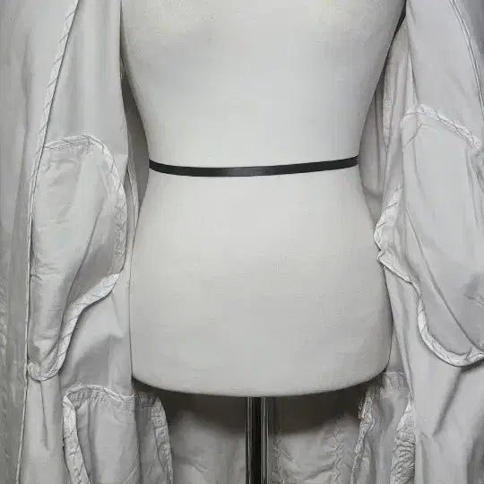 [BUNJANG] Generic White Long Trench Coat with Belt / 화이트 롱 트렌치 코트 벨트형66