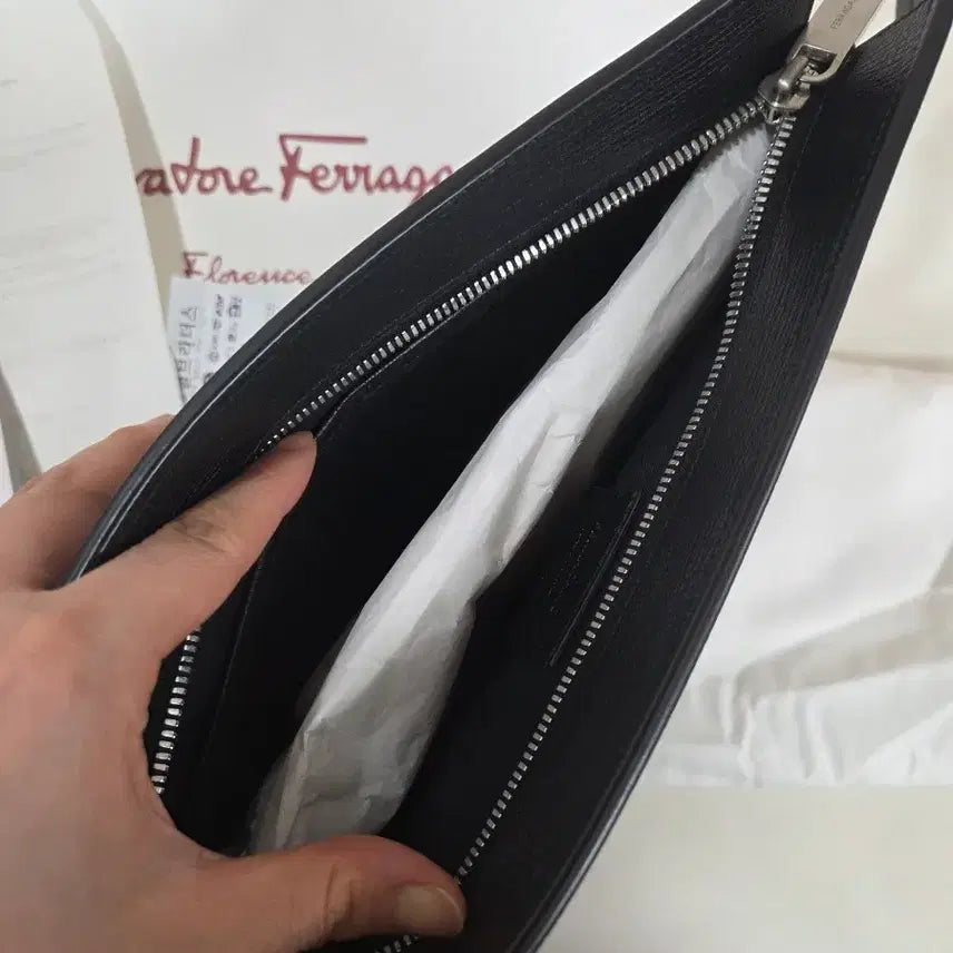 [BUNJANG] Ferragamo Black Leather Men&