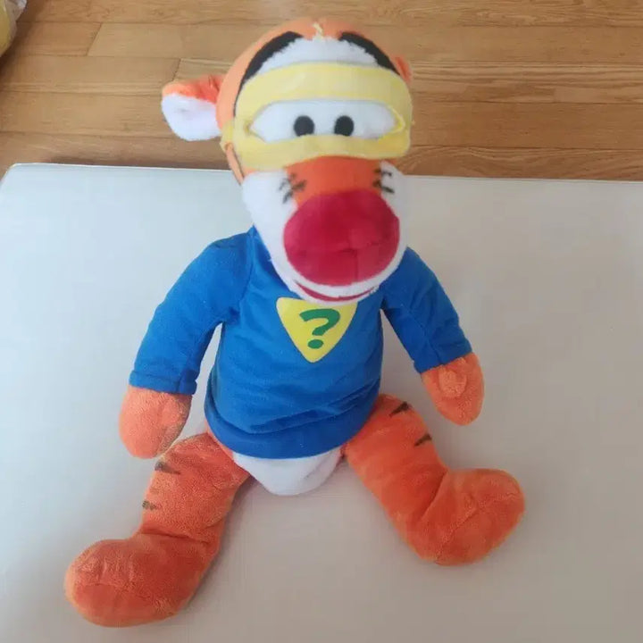 [BUNJANG] Disney Super Tigger Plush Doll / 디즈니 슈퍼 티거 인형